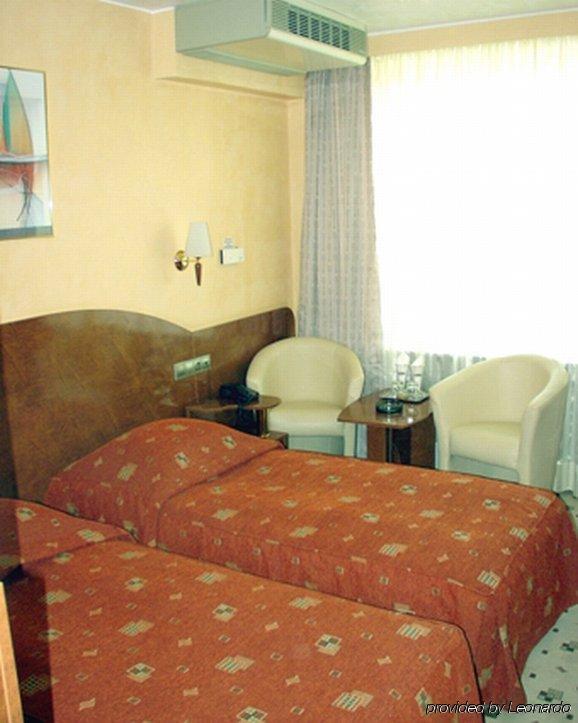 Hotel Carpati Baia Mare Ruang foto